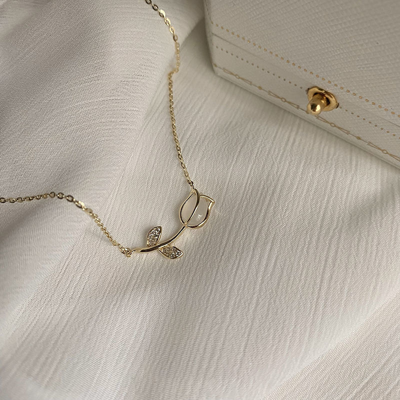 Stainless Steel Rose Tulip Cry - Birth Flower Necklace 评论和价格